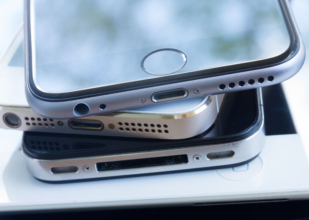 St. Louis-area schools crack down on smartphones as students more ‘glued’ to devices